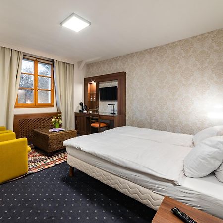 Hotel Restaurant Kutchi Bellevue Eksteriør billede