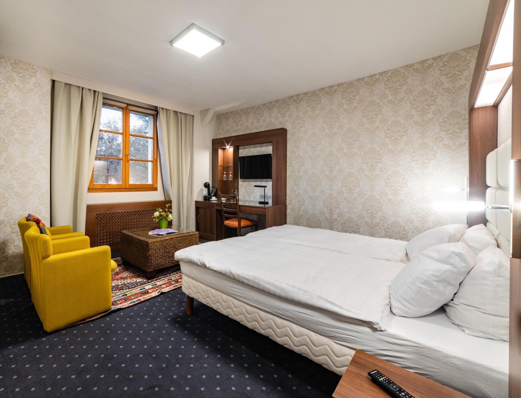 Hotel Restaurant Kutchi Bellevue Eksteriør billede